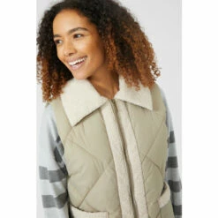 Maine Collar Borg Trim Quilted Gilet For Female -Maine New England Shop unnamed file 1021