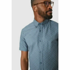 Maine Short Sleeve Dash Print Oxford Shirt For Male -Maine New England Shop unnamed file 1645