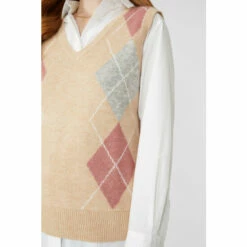 Maine Large Argyle V Neck Tank For Female -Maine New England Shop unnamed file 2106