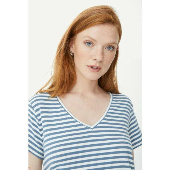 Maine Striped Curved Hem V Neck T-shirt For Female 5 Maine Striped Curved Hem V Neck T-shirt For Female - Image 3