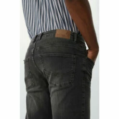 Maine Slim Leg Stretch Grey Jean For Male -Maine New England Shop unnamed file 4514